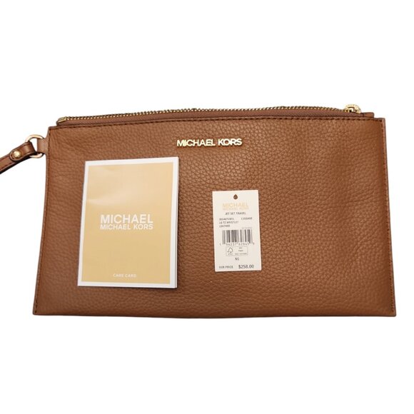 Michael Kors NWT inside Set Travel Pebbled Leather Large Top Zip Wristlet - Picture 4 of 12